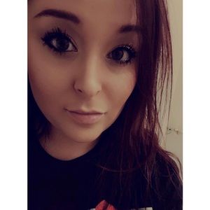 Meet your Posher, Naomi